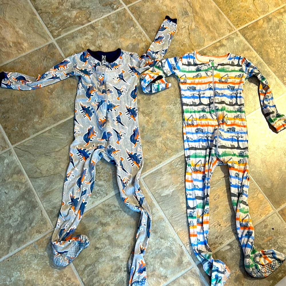2x Children’s place boys 4T footed Pjs